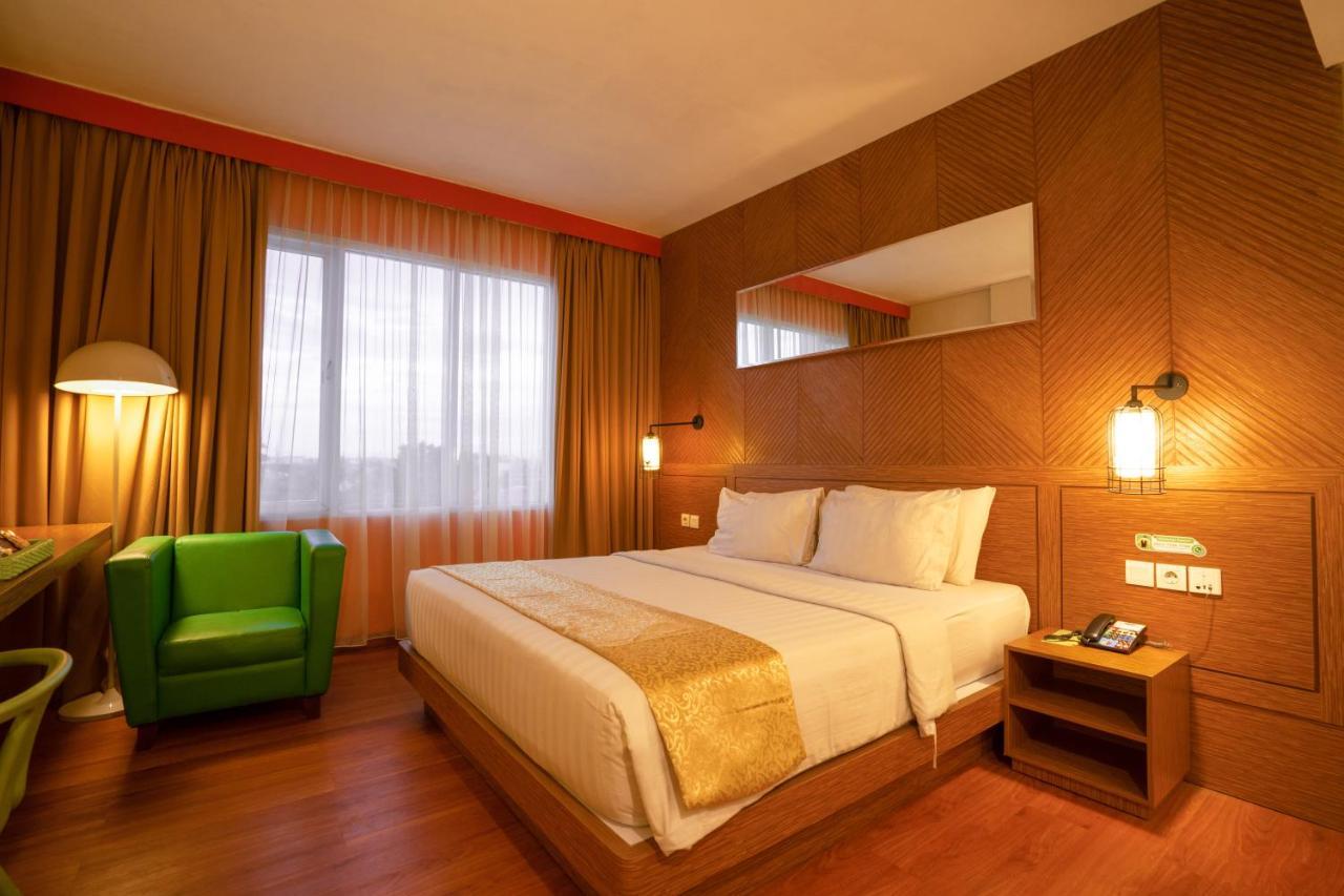 Maxonehotels.Com At Vivo Palembang Exteriör bild