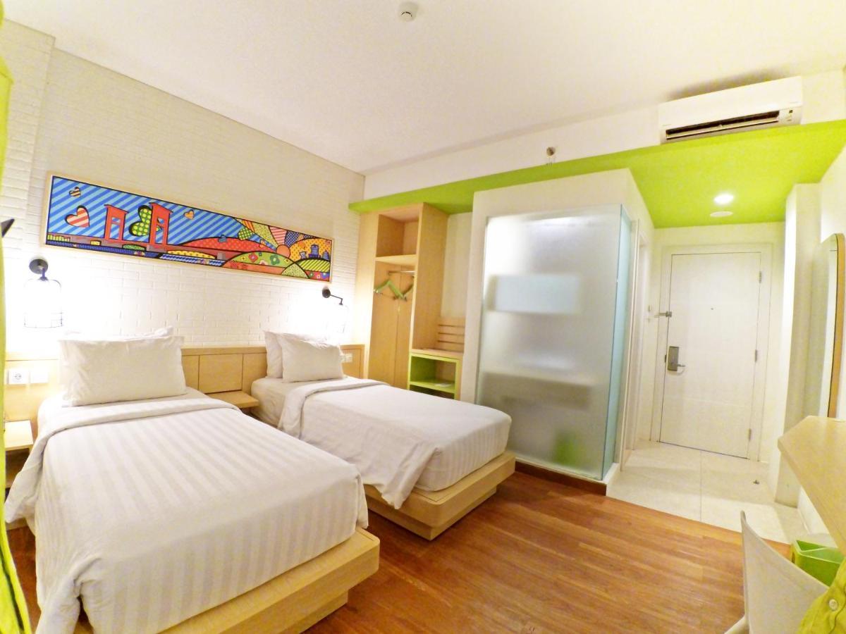 Maxonehotels.Com At Vivo Palembang Exteriör bild