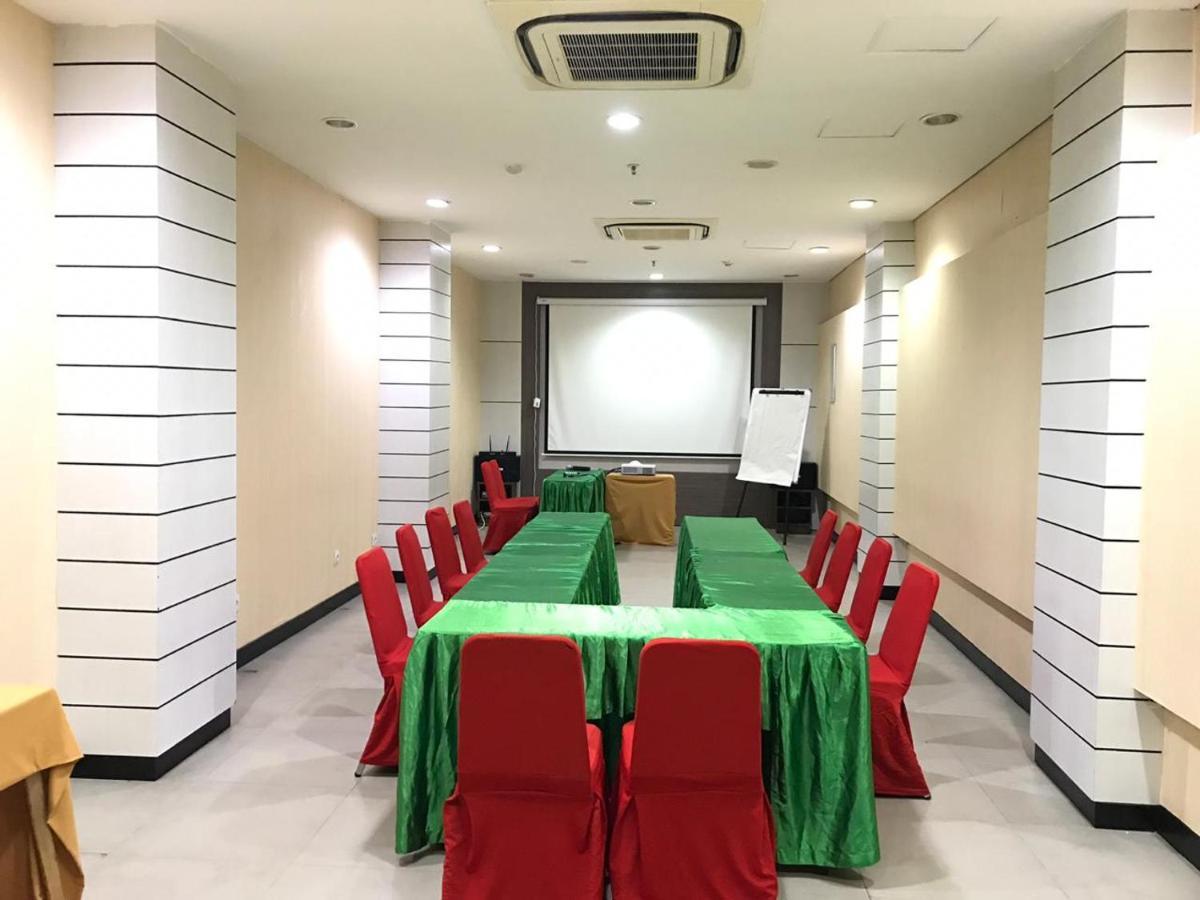 Maxonehotels.Com At Vivo Palembang Exteriör bild