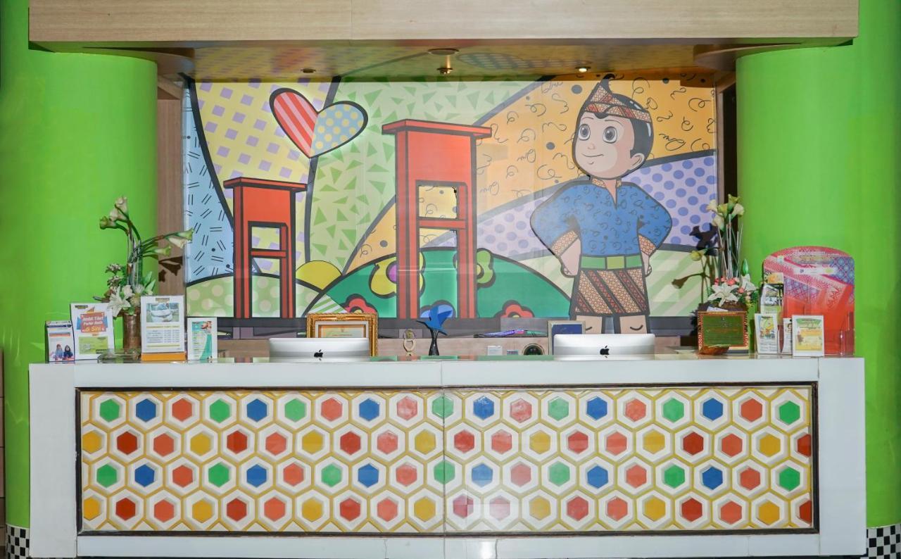 Maxonehotels.Com At Vivo Palembang Exteriör bild
