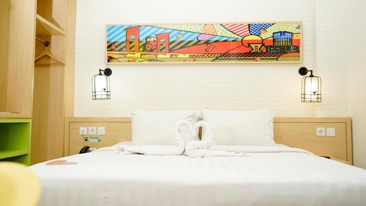 Maxonehotels.Com At Vivo Palembang Exteriör bild